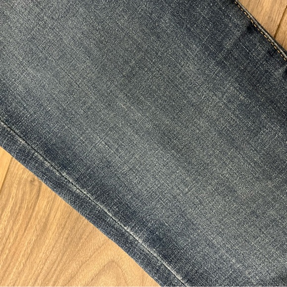 Levi’s 312 Straight Slim Jeans - Picture 6 of 7